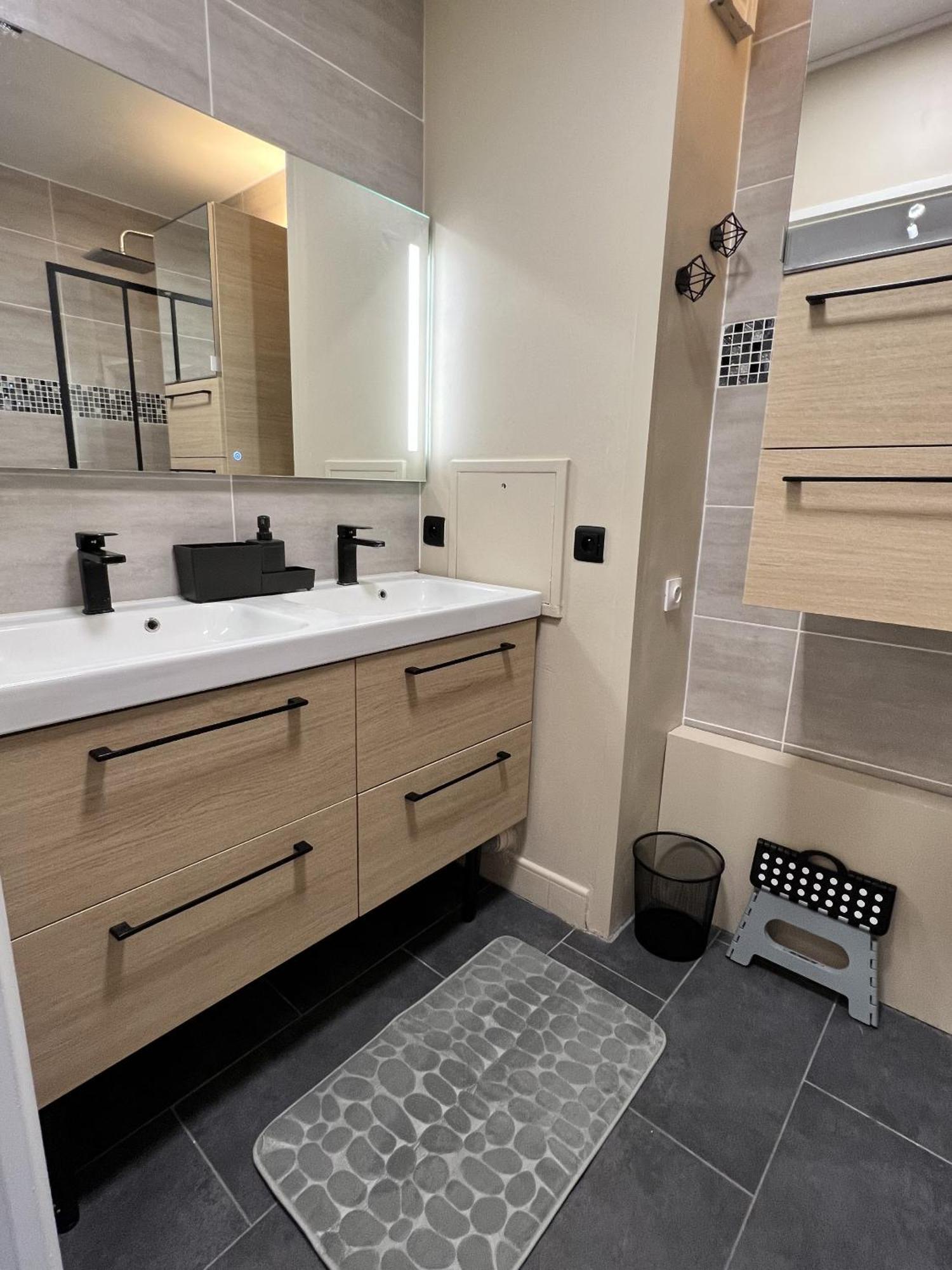 Appartement Familial Pour 6 Adultes Et 5 Enfants A 10 Min De Disney Баї-Роменвільє Екстер'єр фото
